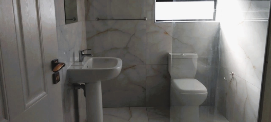 To Let 4 Bedroom Property for Rent in Laguna Sands Western Cape